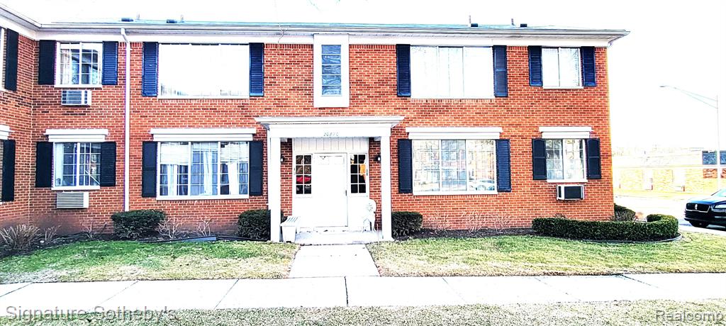 20870 Wildwood, 221, Harper Woods, MI 48225 — Photo 17