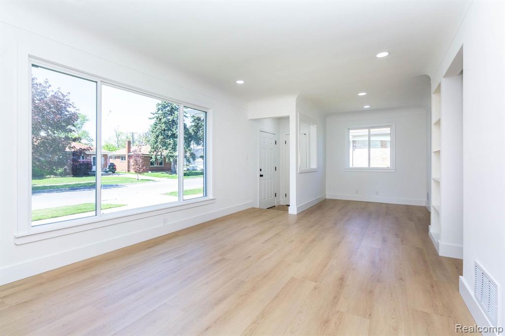 2469 Ferris Avenue, Lincoln Park, MI 48146 — Photo 3