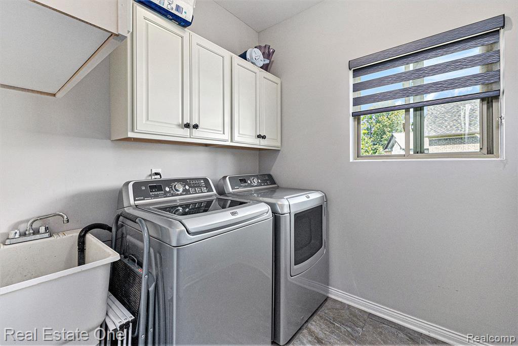 5409 ABERDEEN Court, Clarkston, MI 48348 — Photo 19