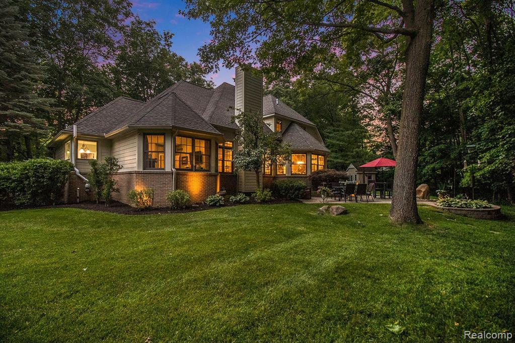 5259 PINEWOOD Drive, Brighton, MI 48116 — Photo 72