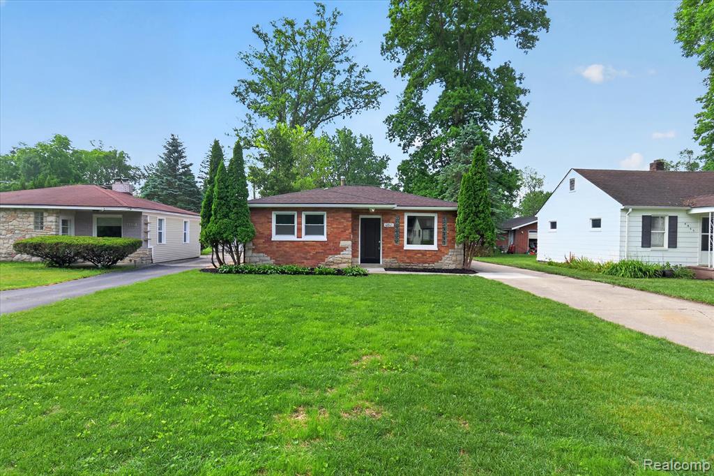 4841 Fenmore Avenue, Waterford, MI 48328 — Photo 3