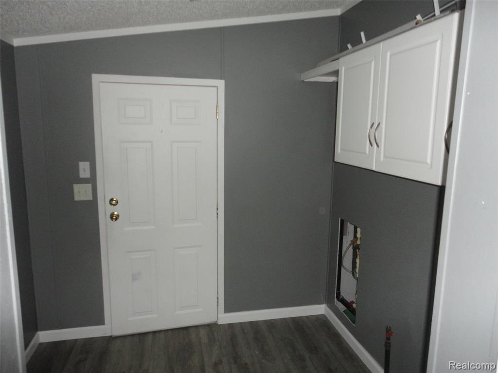 450 Glencoe, Temperance, MI 48182 — Photo 11