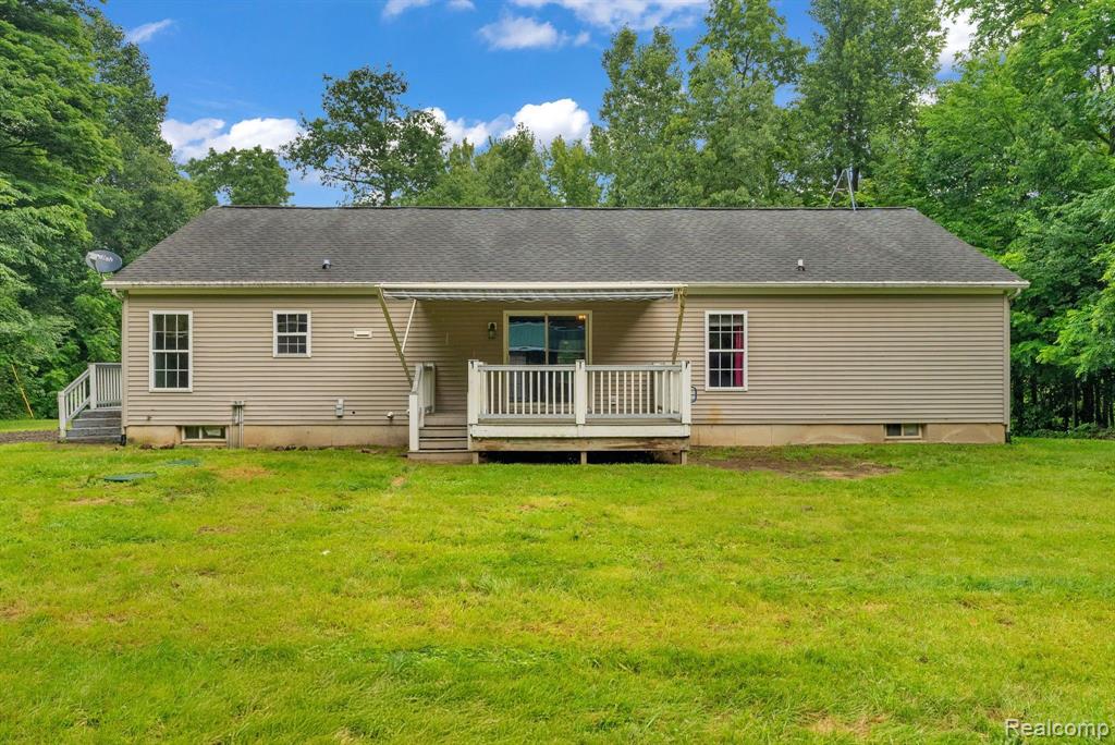6917 CHASE LAKE Road, Fowlerville, MI 48836 — Photo 46