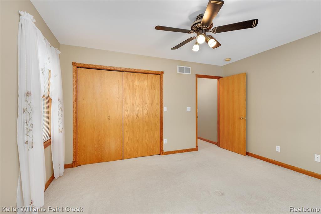 10045 Highland Road, White Lake, MI — Photo 27