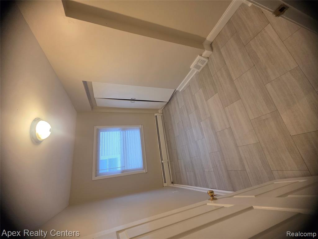 8656 Nightingale Street, Dearborn Heights, MI 48127 — Photo 5