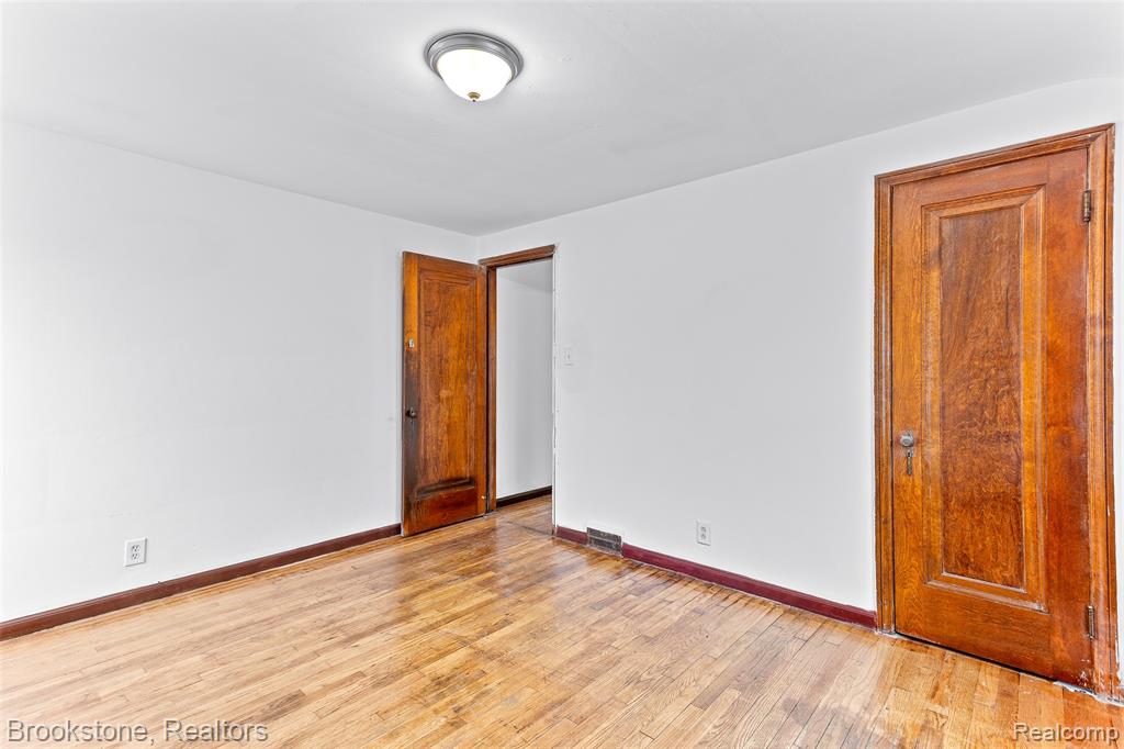 11644 Sussex Street, Detroit, MI 48227 — Photo 17