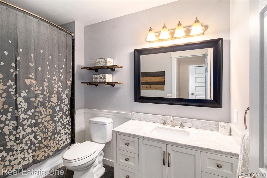 964 Abbey Lane, Milford, MI 48381 — Photo 10