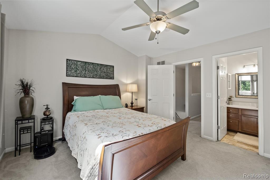 48 Millstone Drive, Waterford, MI 48328 — Photo 11