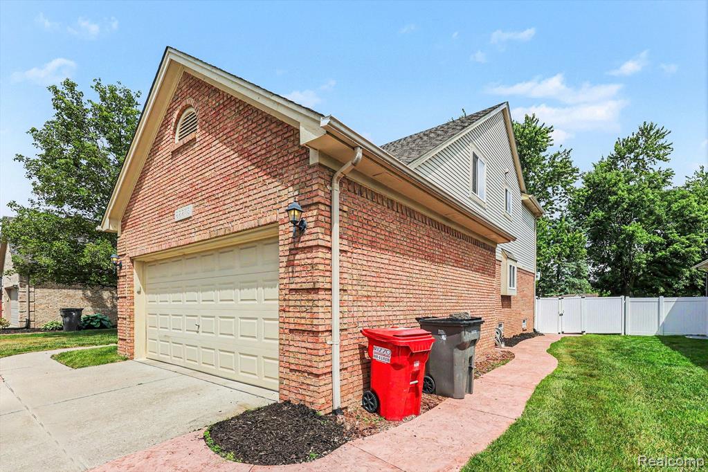 22273 Brywood Court, Clinton Twp, MI 48036 — Photo 6