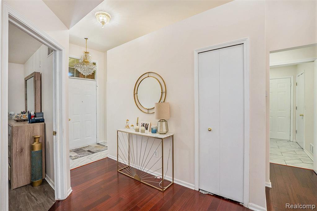 5477 Victory Circle, Sterling Heights, MI 48310 — Photo 6