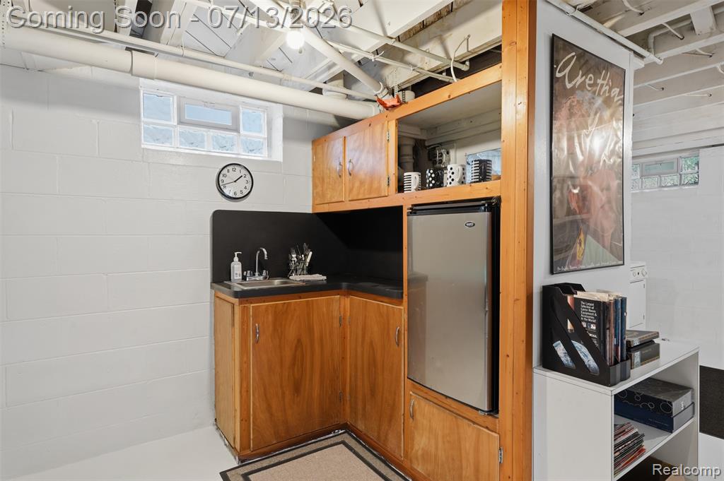27704 California Drive NW, Lathrup Village, MI 48076 — Photo 27