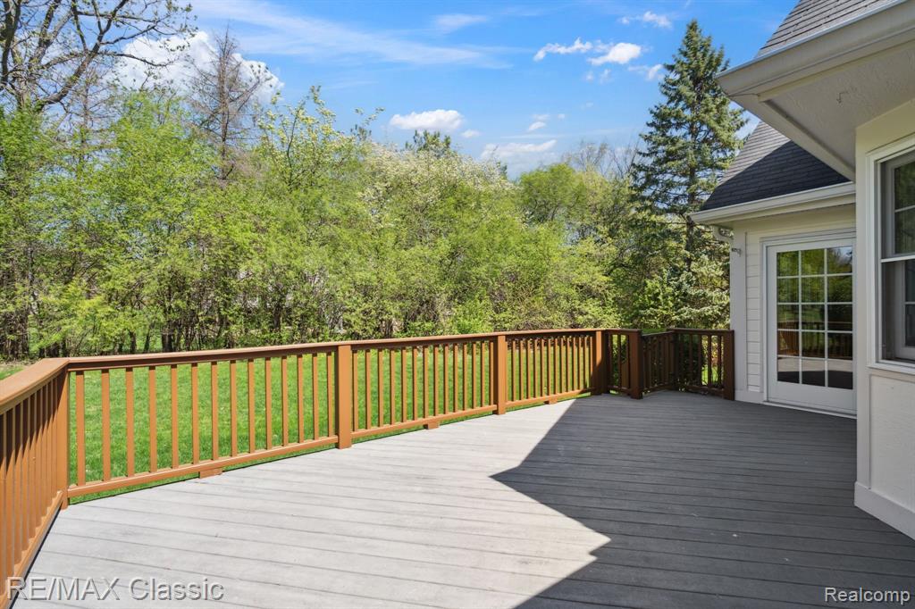 39508 VILLAGE RUN Drive, Northville, MI 48168 — Photo 7