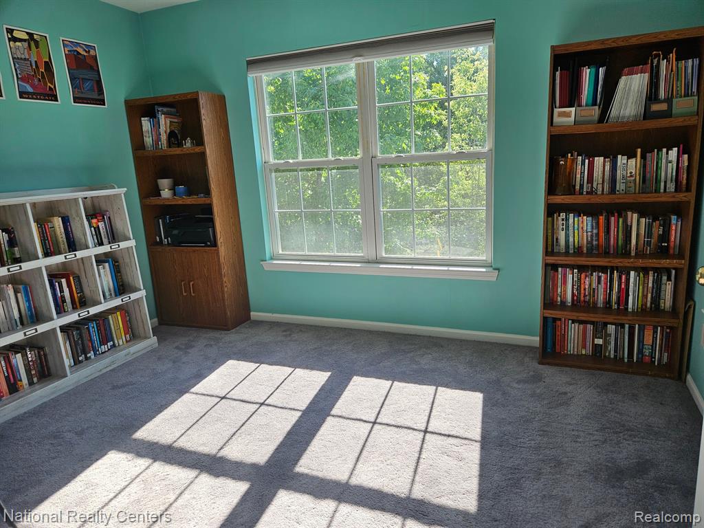 2860 S KNIGHTSBRIDGE Circle, Ann Arbor, MI 48105 — Photo 15
