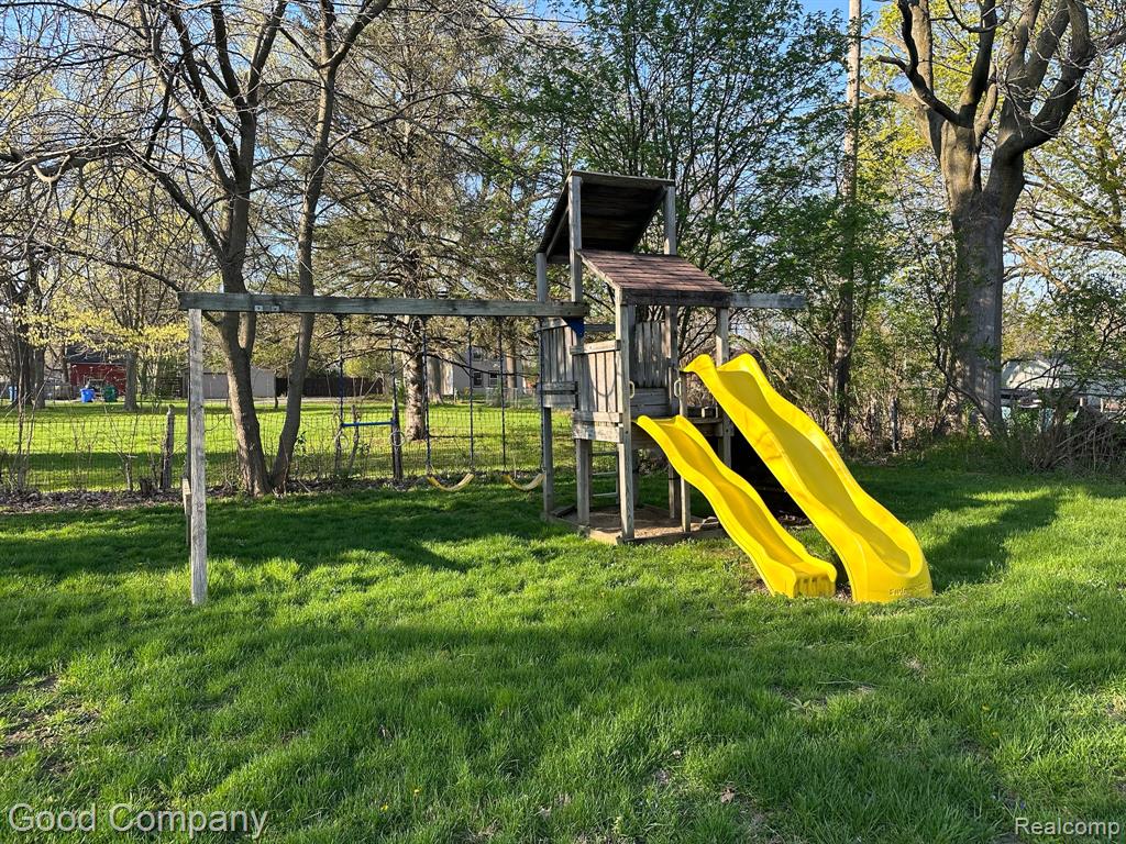 720 W Commerce Road, Commerce Twp, MI 48382 — Photo 19