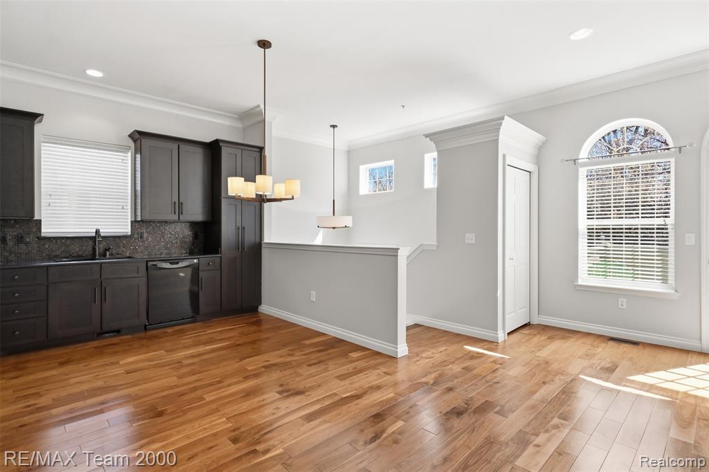 39750 ROCKCREST Circle, Northville, MI, 48168