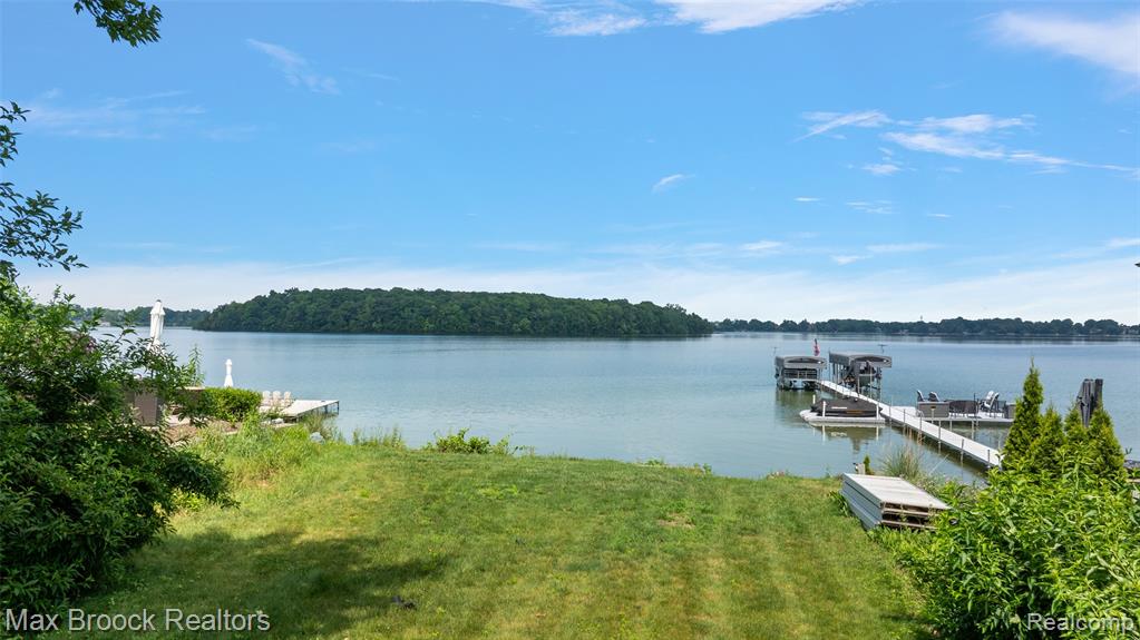 4848 Willow Lane, Orchard Lake Village, MI 48324 — Photo 23