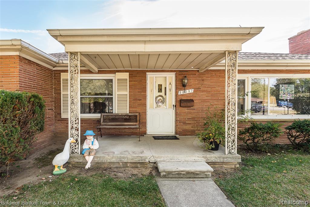 32297 Warren Road, Garden City, MI — Photo 6
