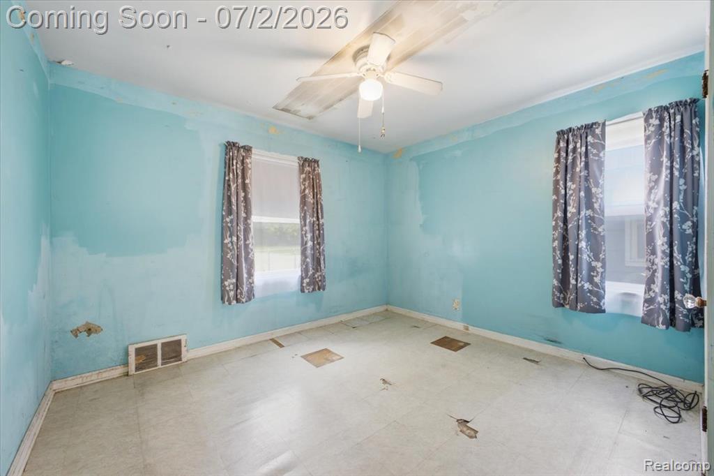 5202 Dupont Street, Flint, MI 48505 — Photo 9