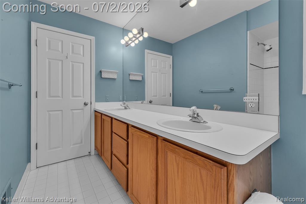 6865 Kings Mill Drive, Canton, MI 48187 — Photo 34
