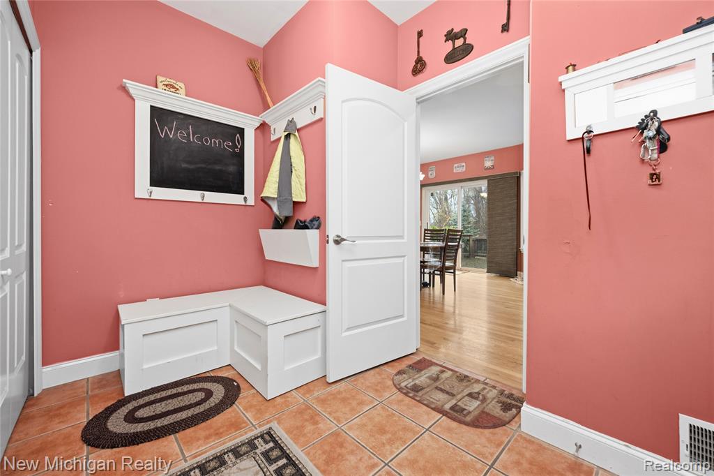 13445 Millie Court, Holly, MI 48442 — Photo 28