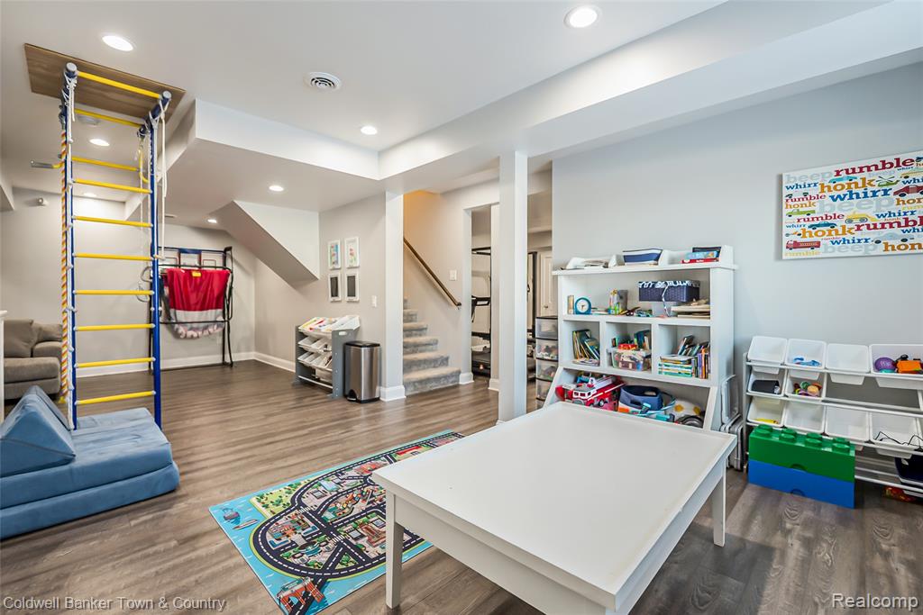 9522 Chalfonte Drive, Brighton, MI 48116 — Photo 48