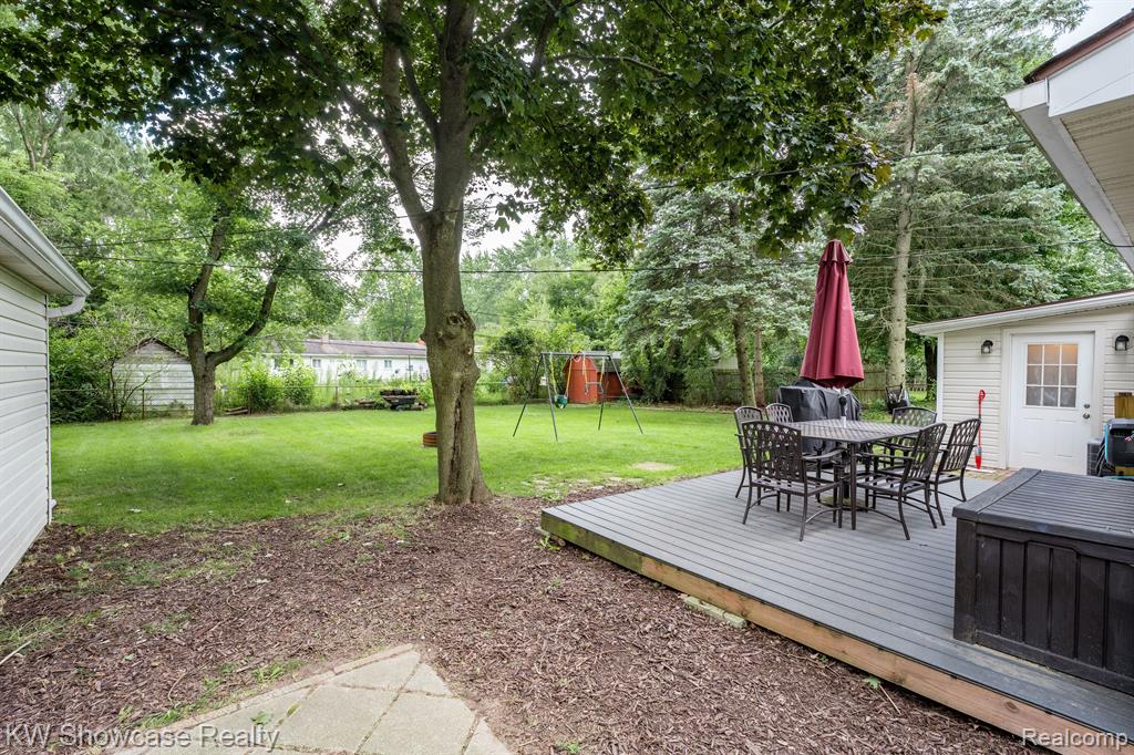 4575 OAKVISTA Avenue, Clarkston, MI — Photo 30