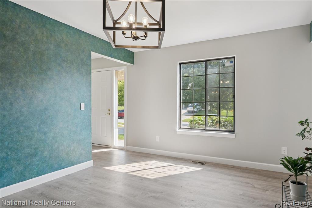 24897 Fairway Hills Drive, Novi, MI — Photo 22