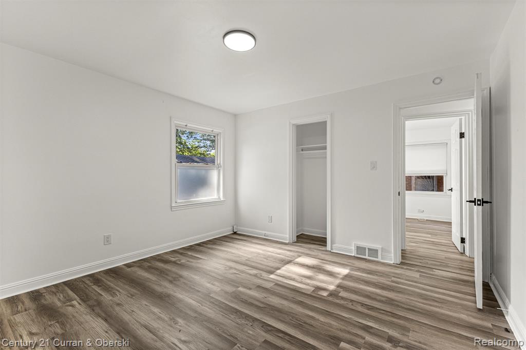 9976 Pierson Street, Detroit, MI 48228 — Photo 22