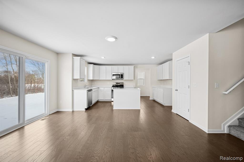 4233 Cedar Lane, Grand Blanc, MI 48439 — Photo 6