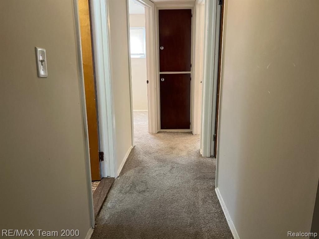 4919 MCKINLEY Street, Dearborn Heights, MI 48125 — Photo 9