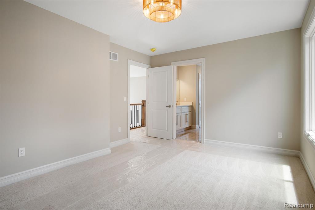 54630 Brenda Drive, Macomb, MI 48042 — Photo 43