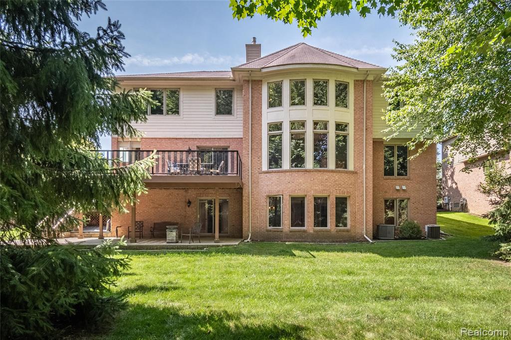 4575 Forest Edge Lane N, West Bloomfield, MI 48323 — Photo 76