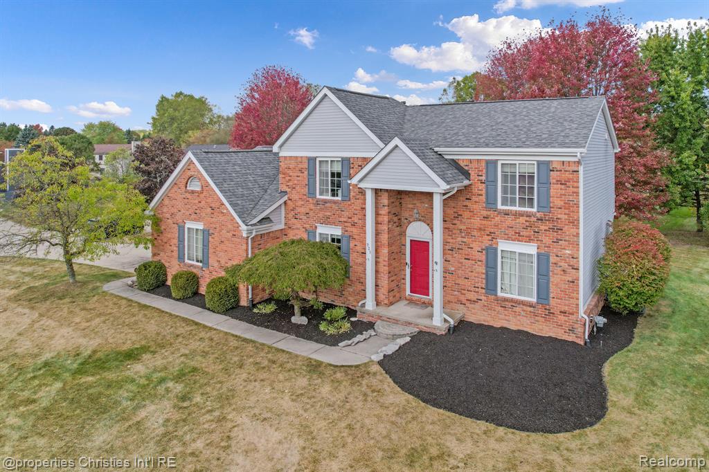 921 River Valley Drive, Lake Orion, MI 48362 — Photo 3