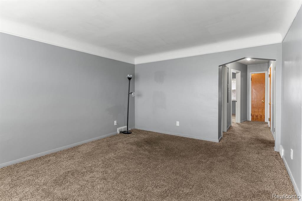 9257 STAHELIN Avenue, Detroit, MI 48228 — Photo 3