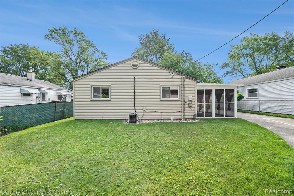 6748 MERRICK Street, Taylor, MI 48180 — Photo 19