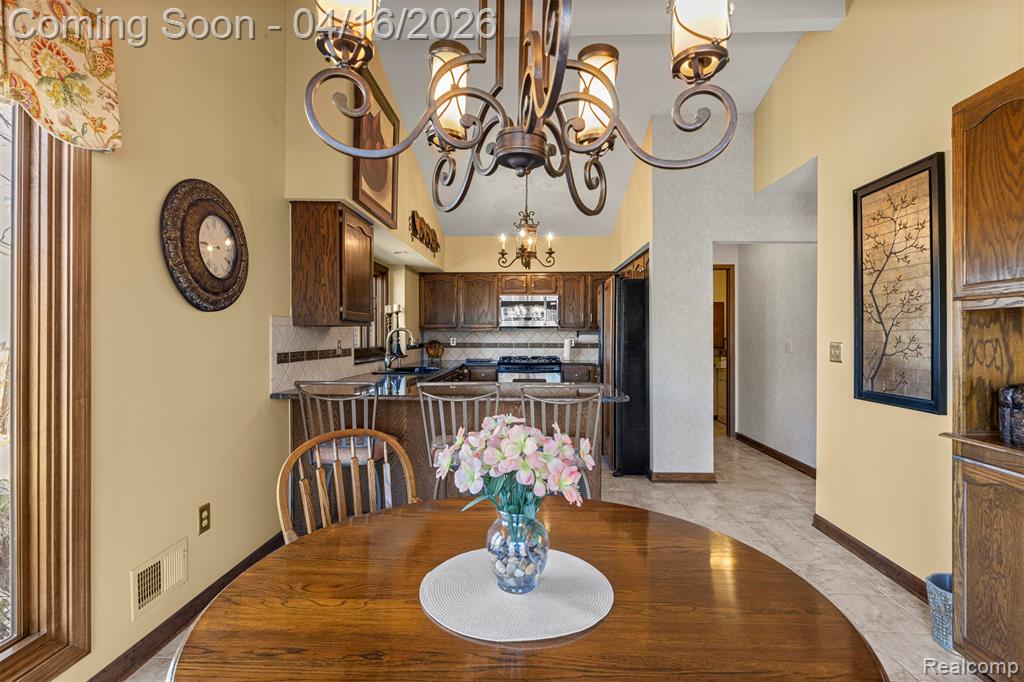 6482 Denton Court, Troy, MI 48098 — Photo 11