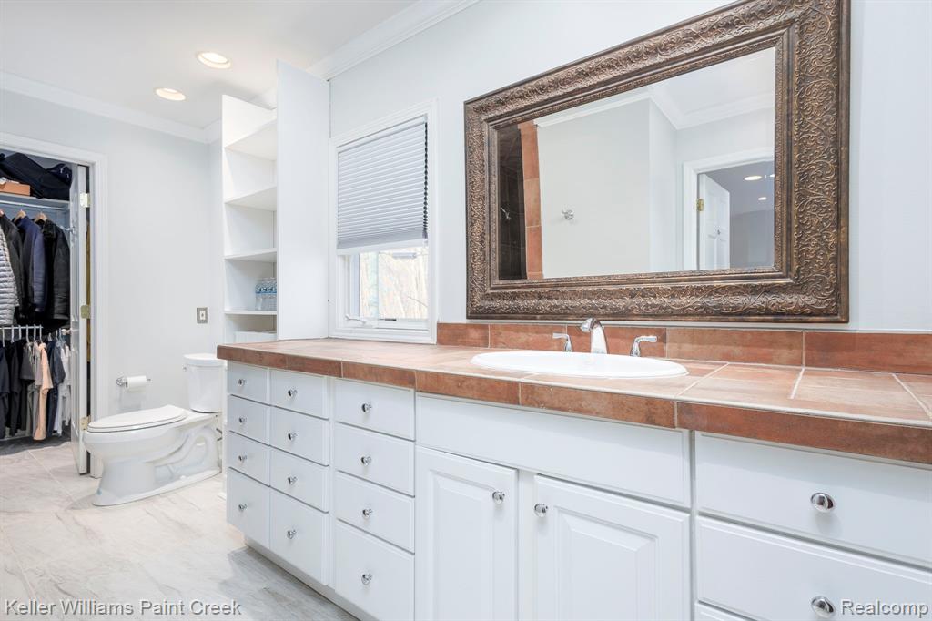 6847 Alden Drive, West Bloomfield, MI 48324 — Photo 34