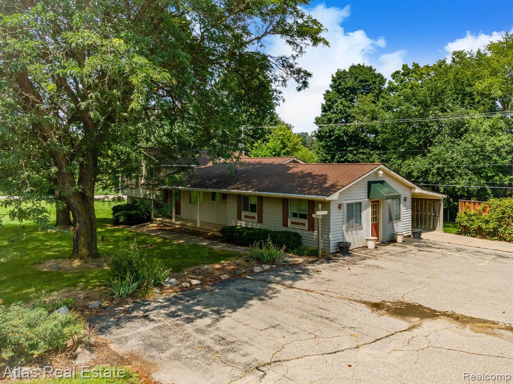 9037 S STATE Road, Goodrich Vlg, MI — Photo 2