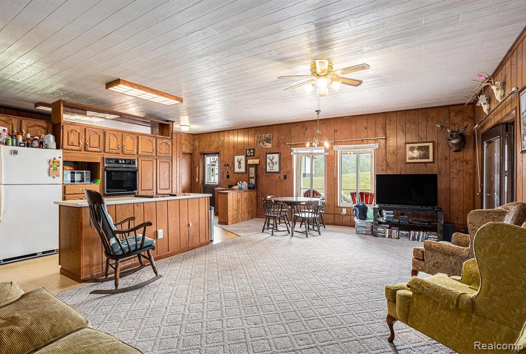 808 S Dow Road, MI 48661 — Photo 27