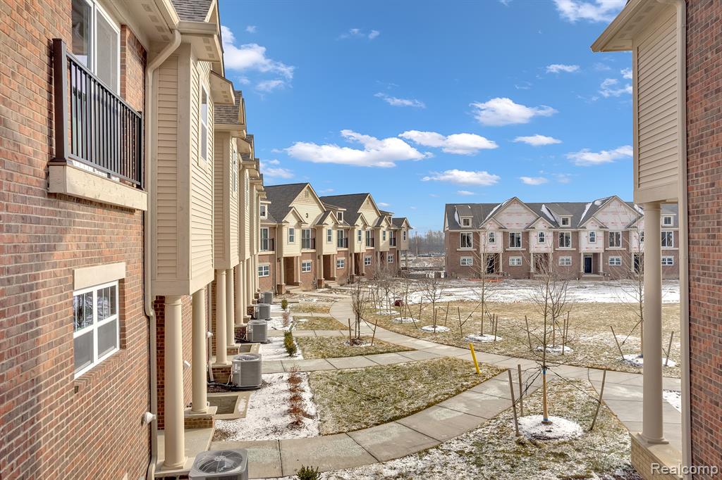 41600 ORIANNA Lane, 14, Novi, MI — Photo 12