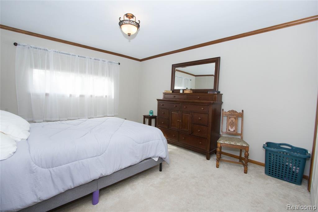 30208 Maplegrove Street, Saint Clair Shores, MI 48082 — Photo 24