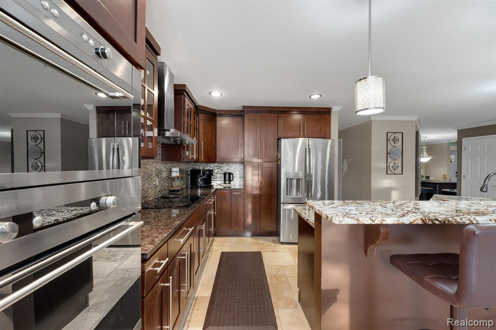 45021 Riverwoods Drive, Macomb, MI 48044 — Photo 19