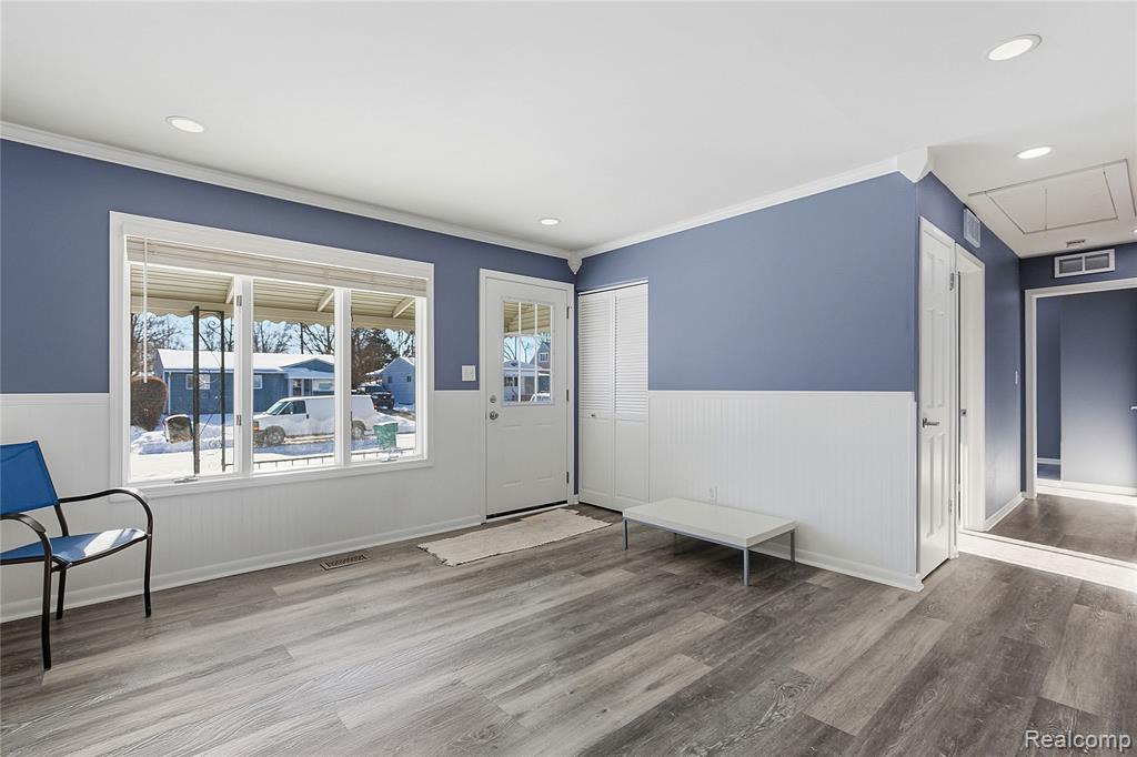 1273 Fall River Road, Ypsilanti, MI 48198 — Photo 3