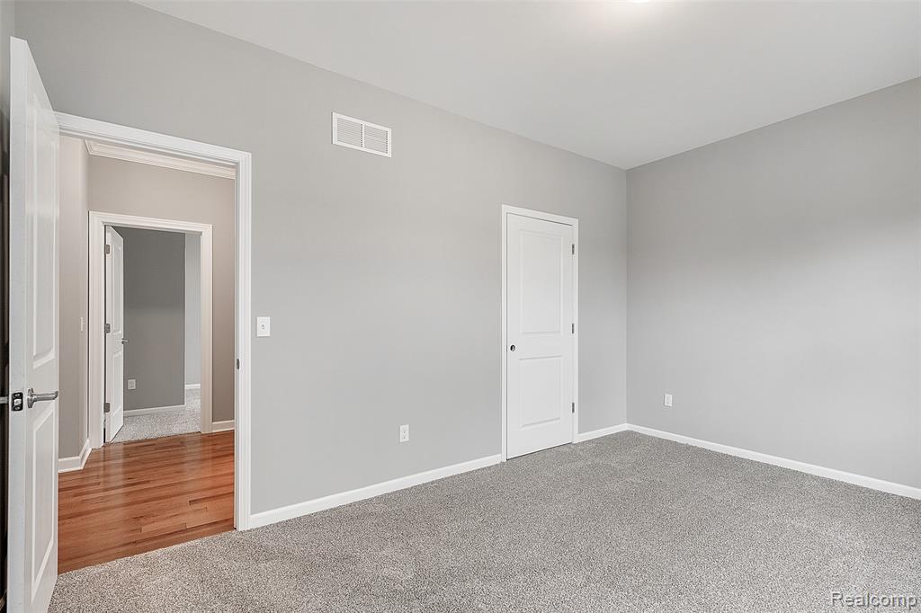 5232 Farmridge Lane, Grand Blanc, MI 48439 — Photo 3
