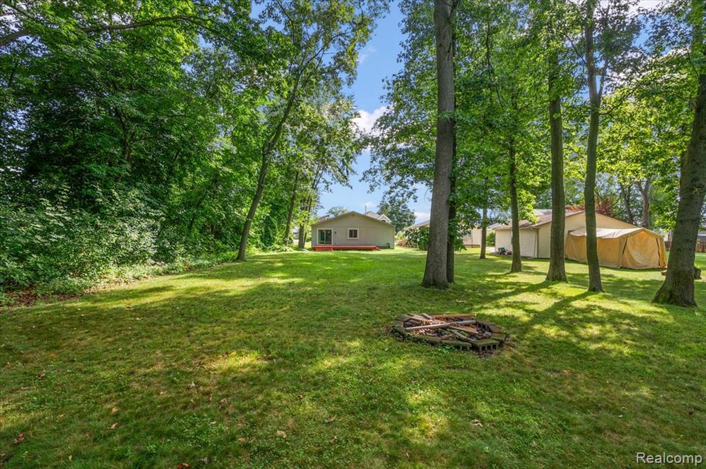 8809 Arlington Street, White Lake, MI — Photo 15
