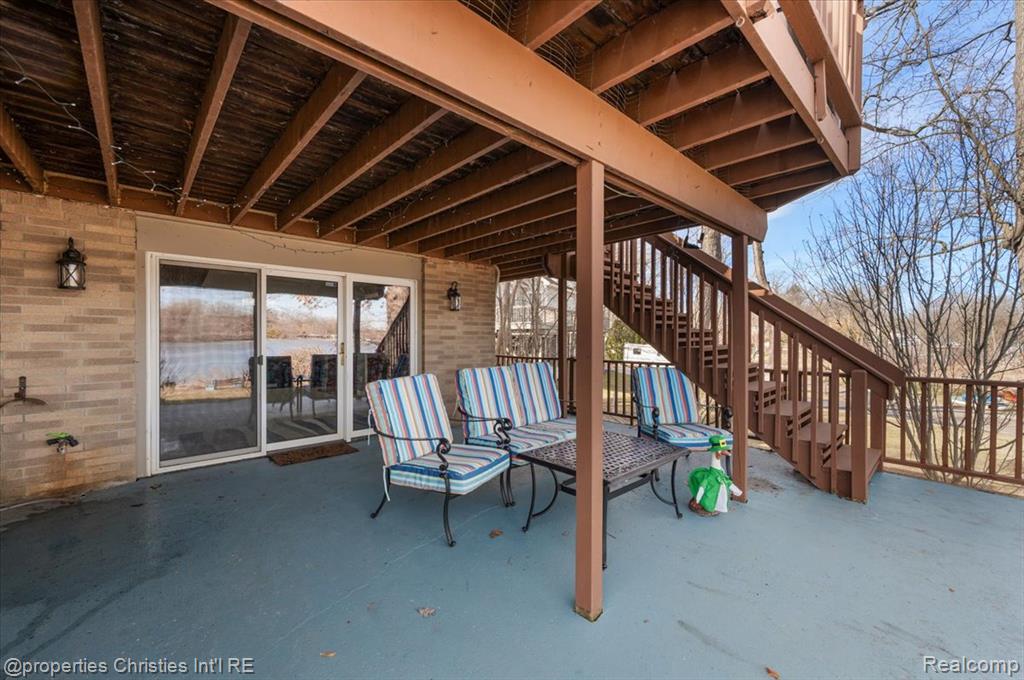 5832 Glen Echo Drive, Howell, MI 48843 — Photo 4