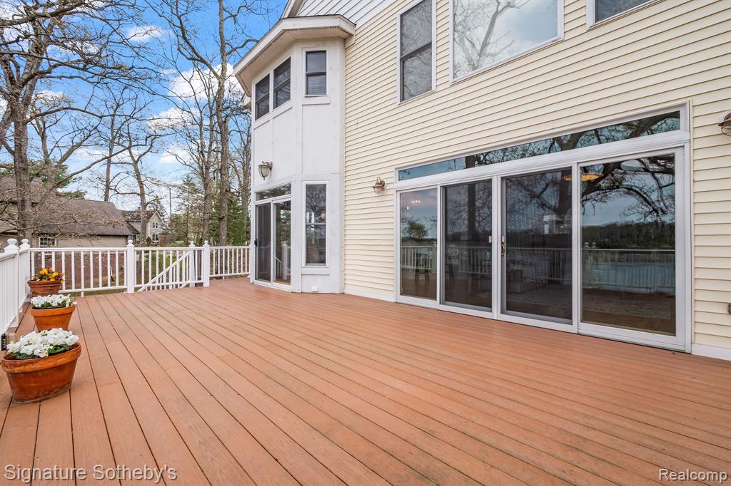 5027 GROVER Drive, Brighton, MI 48116 — Photo 56