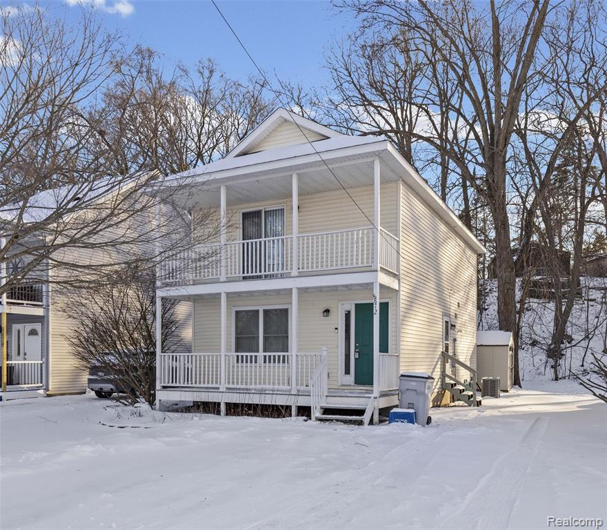 8872 Lagoon Drive, Brighton, MI 48116 — front exterior