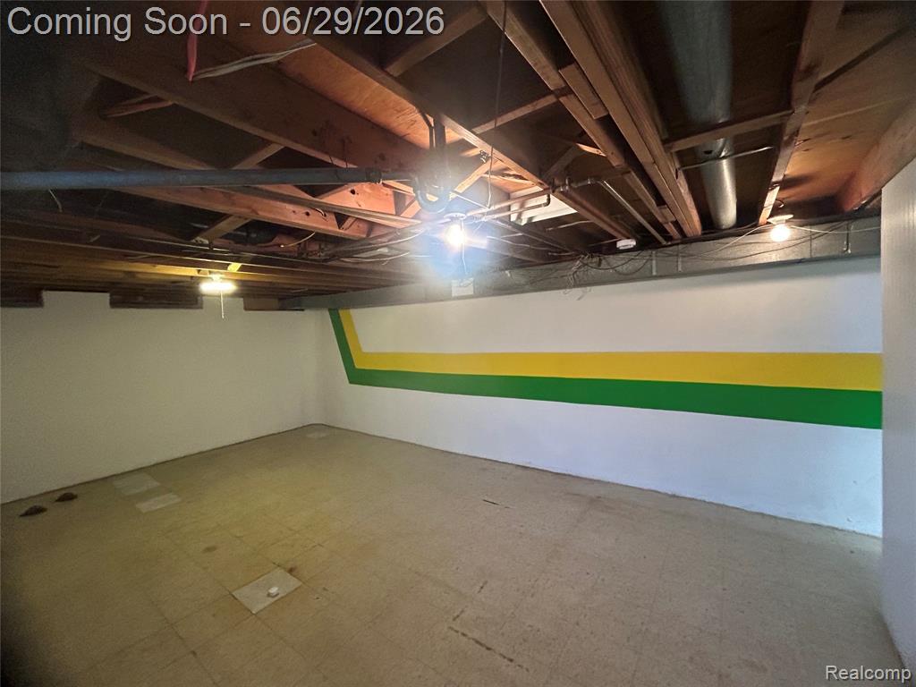 30124 Garry Avenue, Madison Heights, MI 48071 — Photo 14