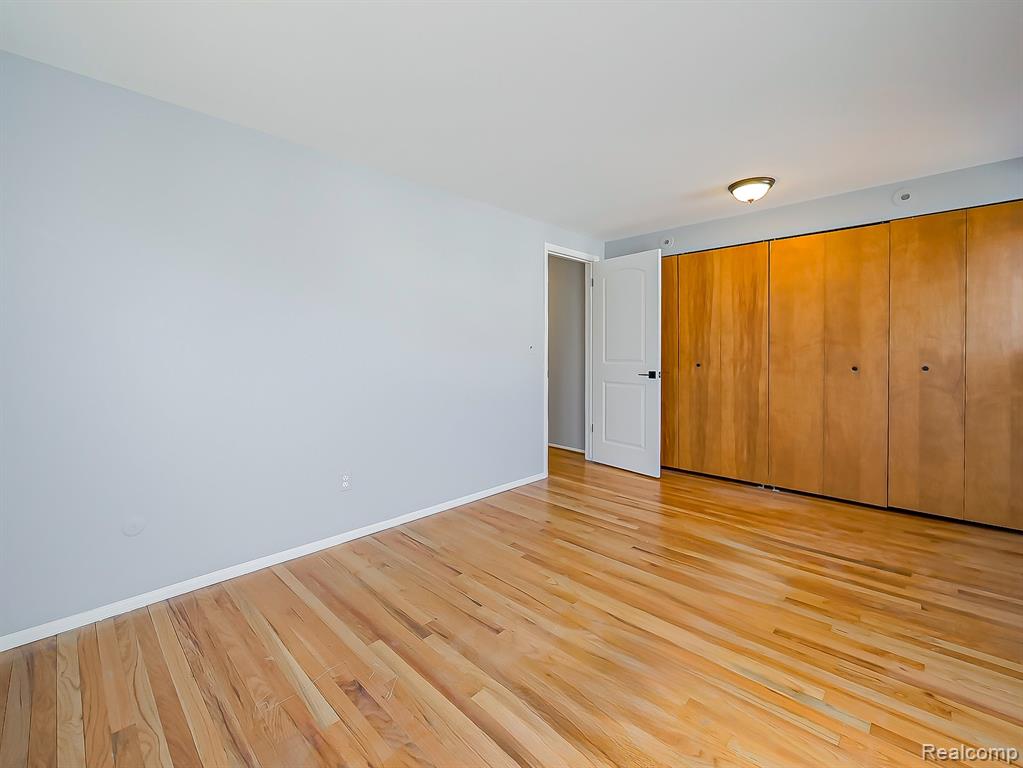 15958 Shadyside Drive, Livonia, MI, 48154